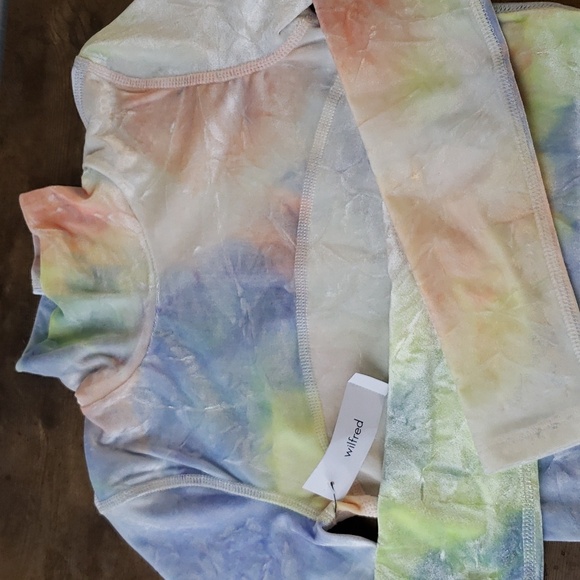 Crushed Velvet Pastel tiedye crop turtleneck long sleeve Monster High Lagoona - Picture 3 of 8